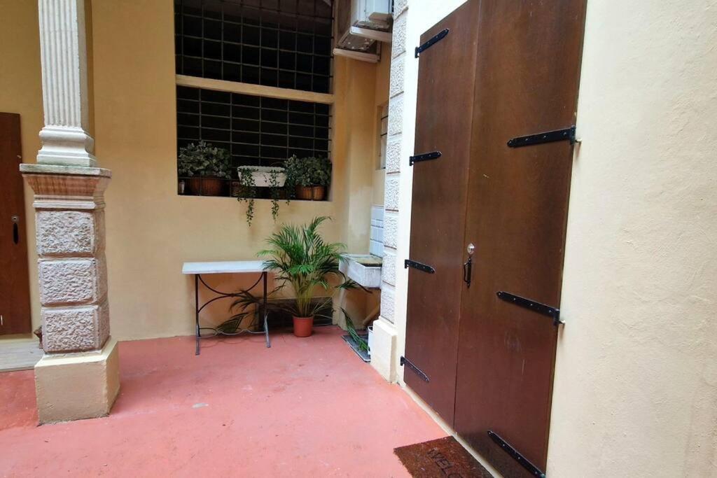 Central And Cozy Loft With Courtyard Bologna Buitenkant foto