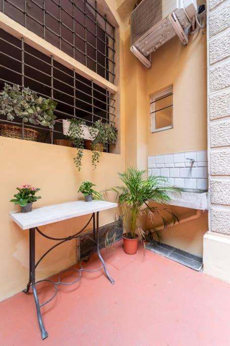 Central And Cozy Loft With Courtyard Bologna Buitenkant foto